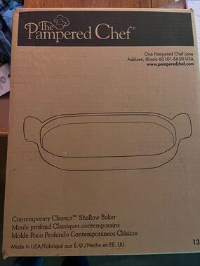 The Pampered Chef Red Contemporary Classics Shallow Baker Box